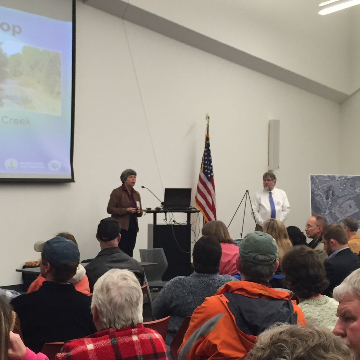 CWCindiFowler's tweet image. At the SW Library for a public meeting for the next phase of the #LouisvilleLoop. #SWLou #D14