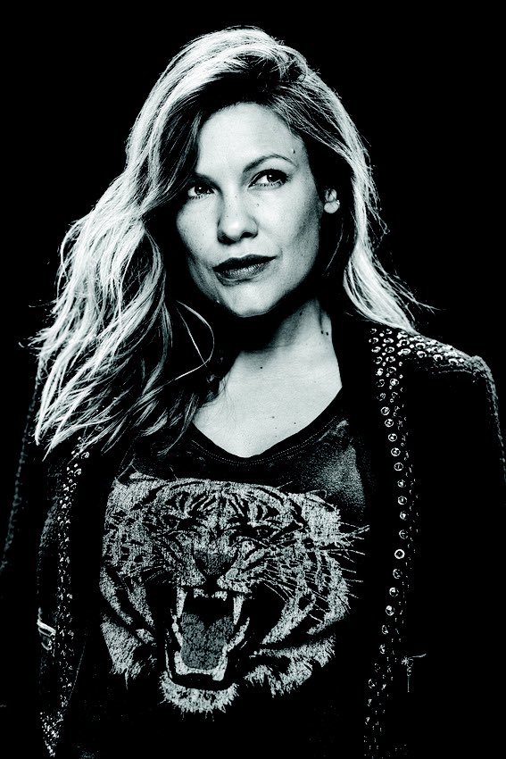 So much fun on the set of <a href="/KingdomAudience/">Kingdom on Audience</a> with the amazing <a href="/TheKieleSanchez/">Kiele Sanchez</a> <a href="/oribe/">Oribe Hair Care</a> <a href="/T3Micro/">T3Micro</a> <a href="/lotusseki/">Lotus BE⁷</a>