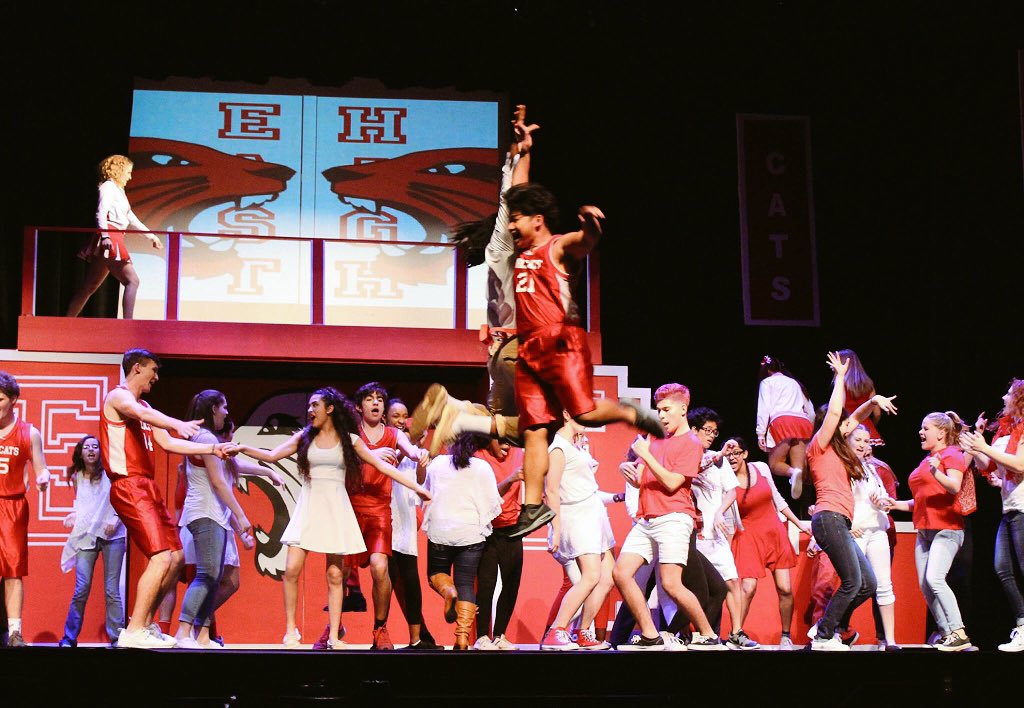 viking_venture's tweet photo. Thank you to the @VikingTheatreCo for sharing your amazing talent and energy with us all #HSMTakeover https://t.co/5YblM8FKMF