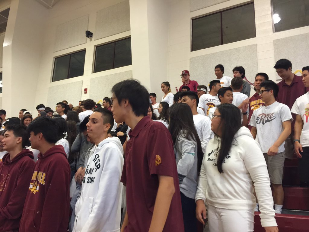 msdeannelee's tweet photo. Junior cheer! #classcheer #homecoming https://t.co/yC4WRX0P4V