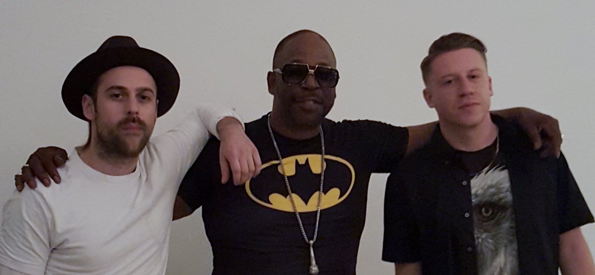 GrandmasterCaz's tweet photo. Peace and Love to the fellas #MacklemoreandLewis #TeamMacklemore #Downtown #JD https://t.co/KZHEi8Q3jE