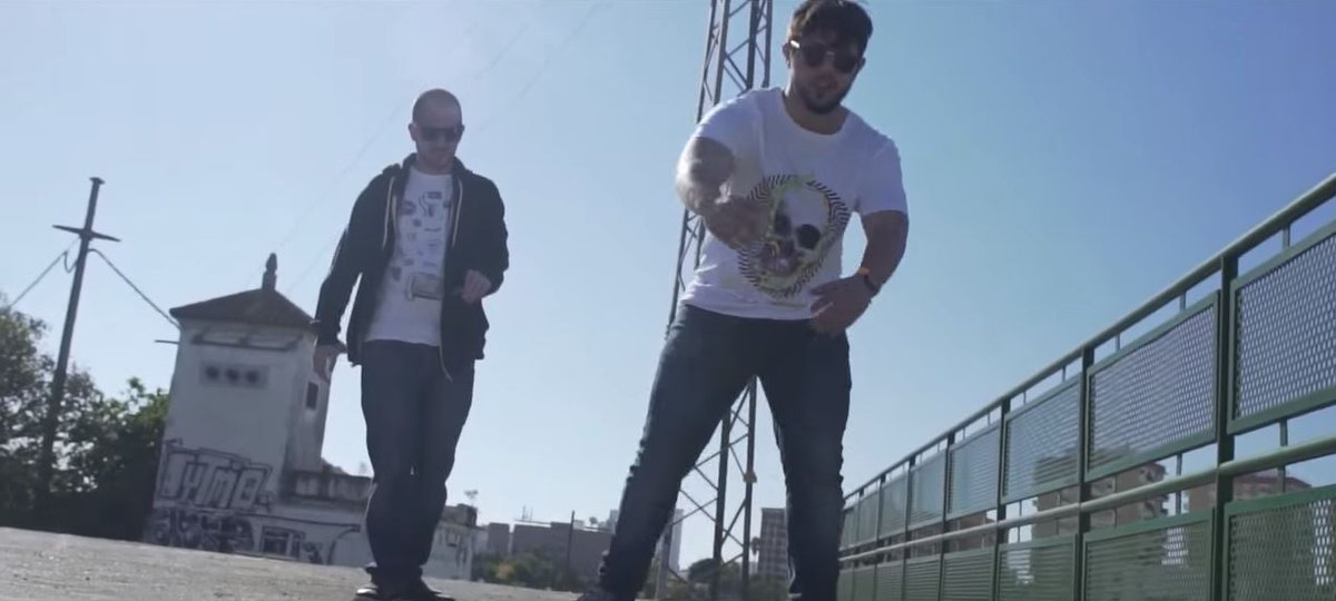 flowfreaks's tweet photo. Xtylo &amp; Antoñito Surmano: unión sevillana en Te lo doy https://t.co/54uSzBpX5J @Alejandro_Xtylo @AntoitoSurmano https://t.co/zuOj8mlTMB