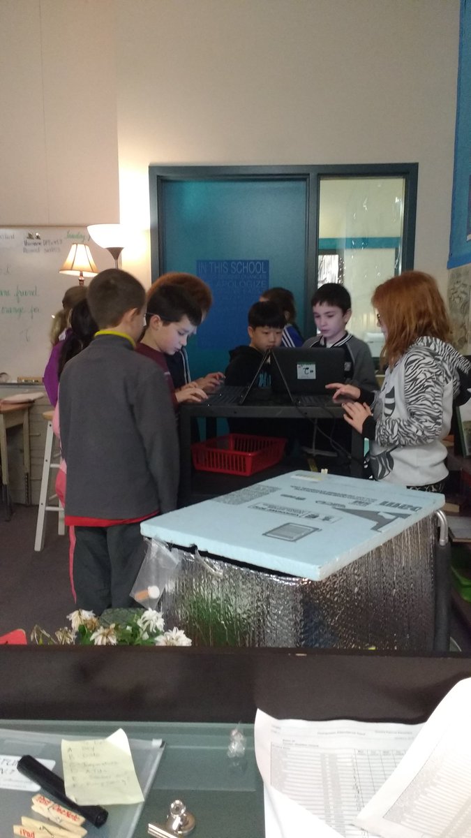 vwoelders's tweet photo. Inquiry!Ss researching on laptops! @MicrosoftMario @tracyacramer @jagill @CVAstoria #MIEExpert #microsoftca #think35 https://t.co/8SILR2X43a