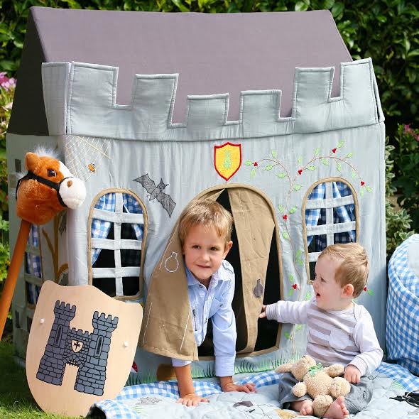 royalmum5's tweet photo. Read our feature on the ultimate luxurious play house by @WinGreenKids https://t.co/1B9QRMWA44 https://t.co/FUI2lhjloK
