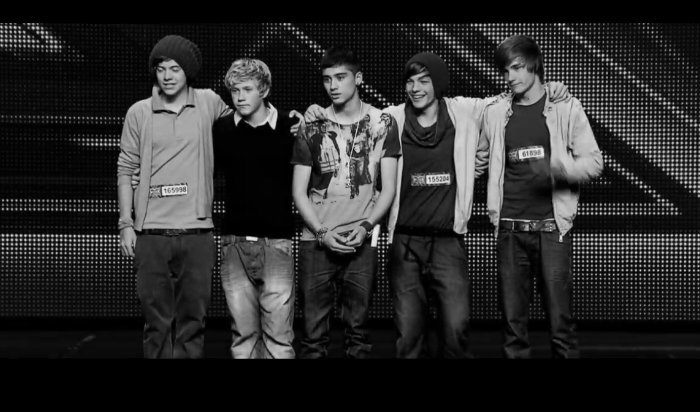 Nathy_Stunt's tweet photo. - Noix Fã Do 1D Torcemos Muito Para Que History Não Seja Uma Despedida Em Tom De "Adeus" Mas Sim um "Até Breve"😻😻💜💚 https://t.co/YdhgKr7tD2