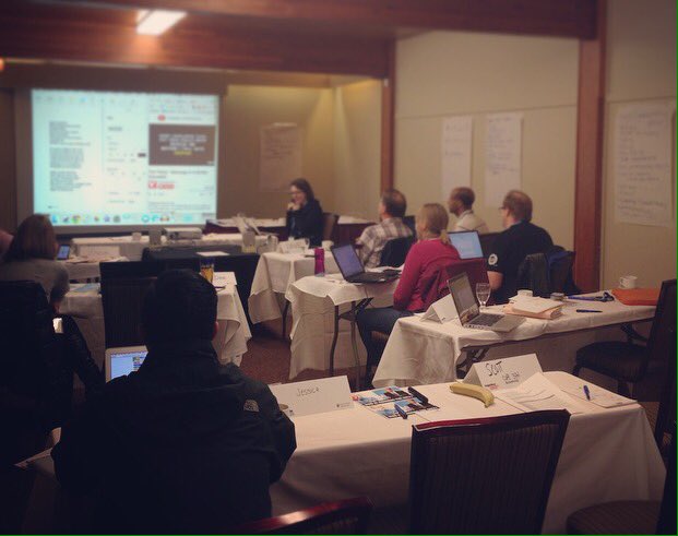 verityhowarth's tweet image. #moderntools class at #clcws16  creating our song for tomorrow night. It will be amazing.