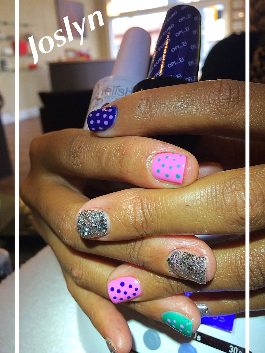 JDUECE2011's tweet photo. #GelPolish #Gelish #OPI #ShortNailsRock #ShortNailsRockArt @TheNailandSkinBar  #WhyBeBasic https://t.co/5b5JFYtzwC