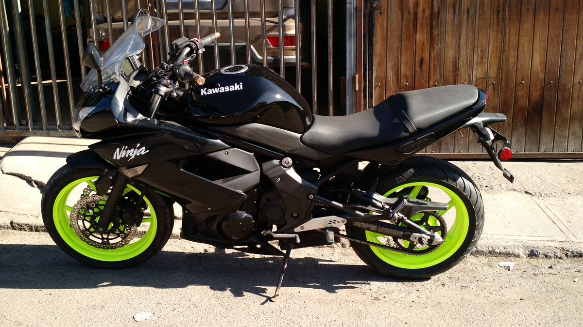 Jesuchoco's tweet image. La bestia! #Kawasaki #Ninja #650r