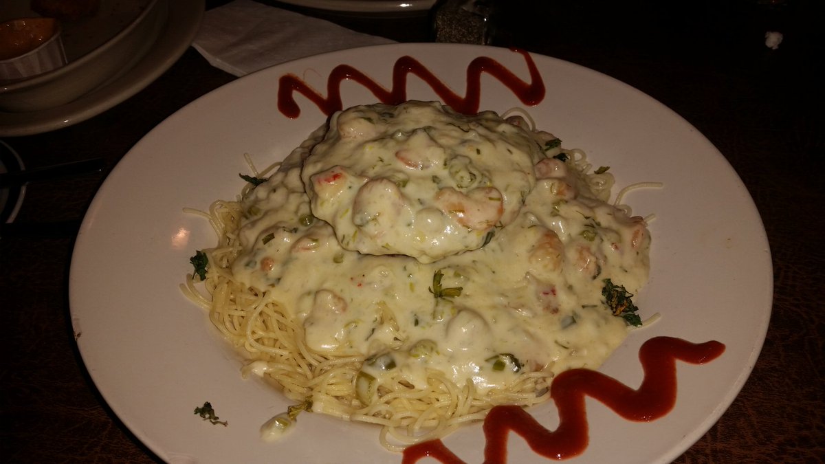 chandraRaechell's tweet image. Crab cakes have never taste to good! #Nawling'sfoodoedelicous