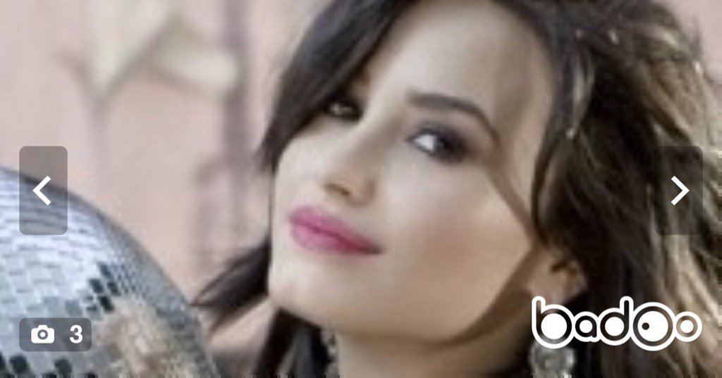 Qmv2U3's tweet photo. Look who I found on #badoo :) think she's cute? https://t.co/htuNkAHolx