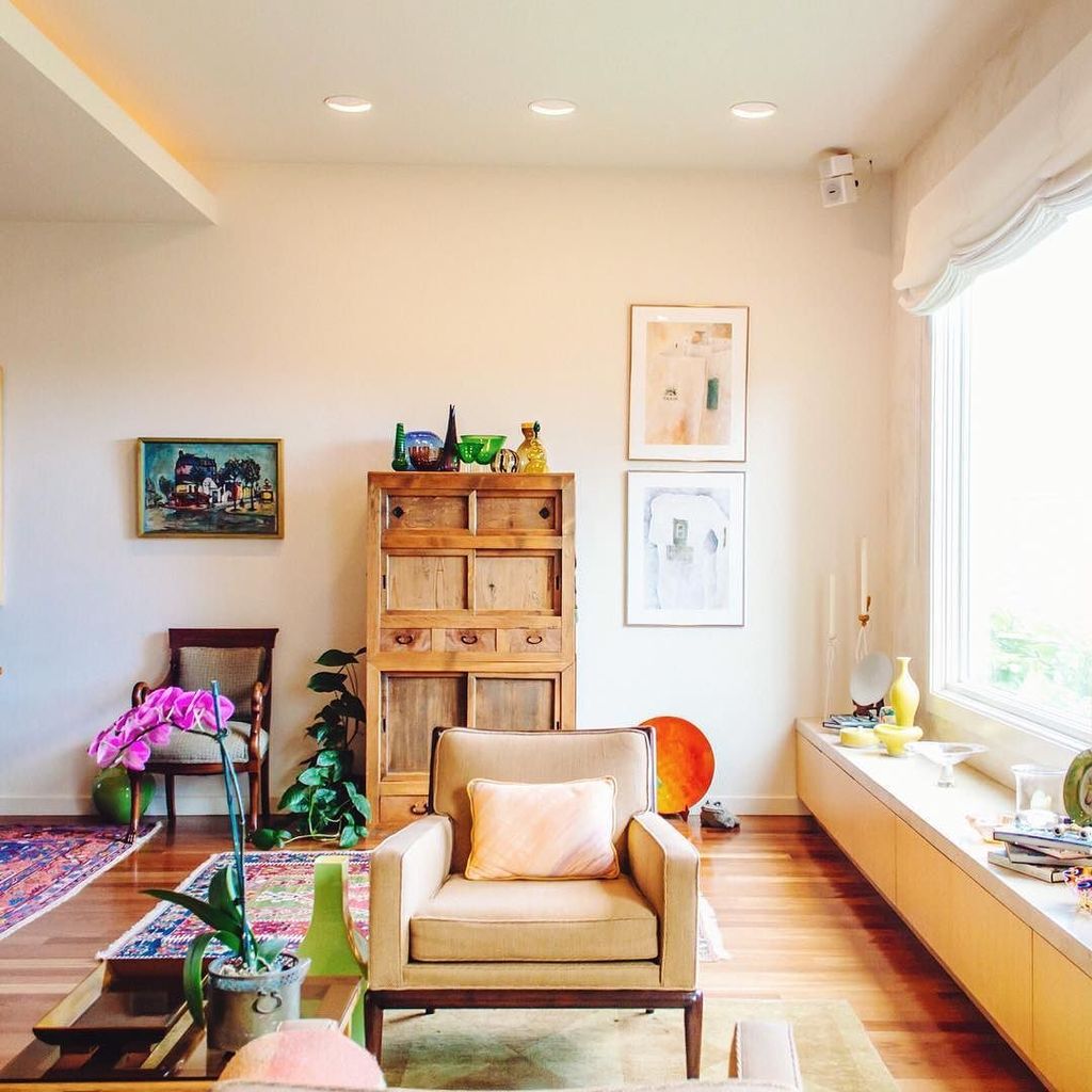 FluxiOnTour's tweet photo. A very curated home. | #interior #interiordesign #interiors #airbnb #airbnbsf #interiorpho… https://t.co/LMPbs6laBn https://t.co/8pNBCueZKb