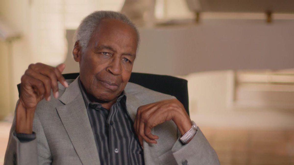 etnow's tweet image. Robert Guillaume says was initially hesitant to play the iconic character Benson DuBois. et.tv/1NzgNz1