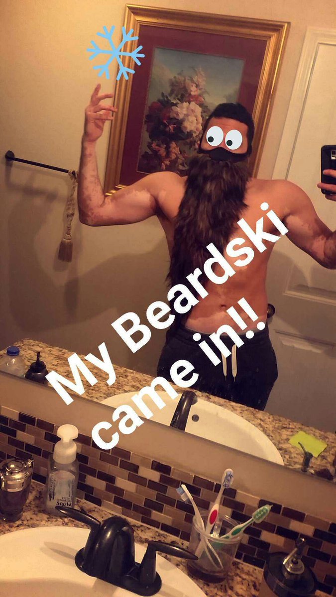 abel_zube's tweet photo. #BEARDSKI https://t.co/WnUYj3IiXr