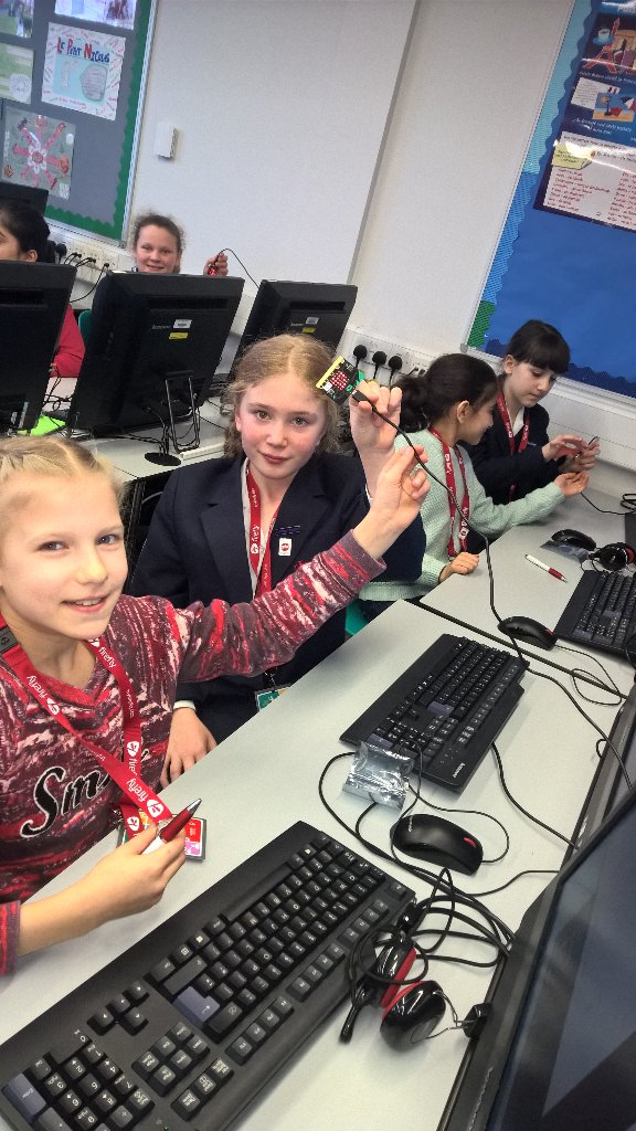 NHS Digital Leaders (@nhs_sdl) on Twitter photo Proud to be amongst early UK students to try out a #BBCmicrobit at #digitalGDST <a href="/SHHSforGirls/">SouthHampsteadHighSchool</a> @GDST <a href="/CodeKingdoms/">Code Kingdoms</a> Proud to be amongst early UK students to try out a #BBCmicrobit at #digitalGDST <a href="/SHHSforGirls/">SouthHampsteadHighSchool</a> @GDST <a href="/CodeKingdoms/">Code Kingdoms</a>