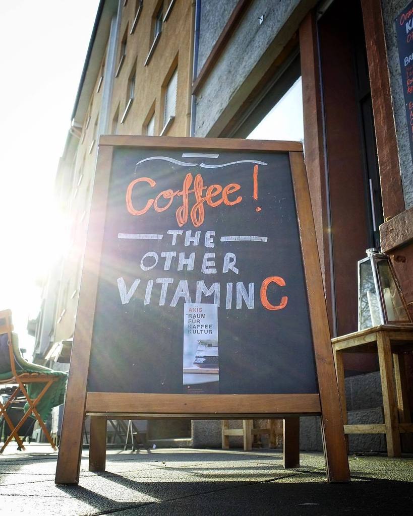 ffm365's tweet photo. Coffee = VitaminC!
#aniis #igersfrankfurt #ffm365 #coffee #thirdwavecoffee | Quelle: https://t.co/KBdWuuOpD2 https://t.co/AY8KLFujTh