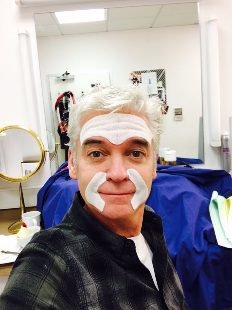 I walk into the <a href="/itvthismorning/">This Morning</a> make-up room and BAM, "Phil, try this face mask" 😂 #TheOnlyBloke