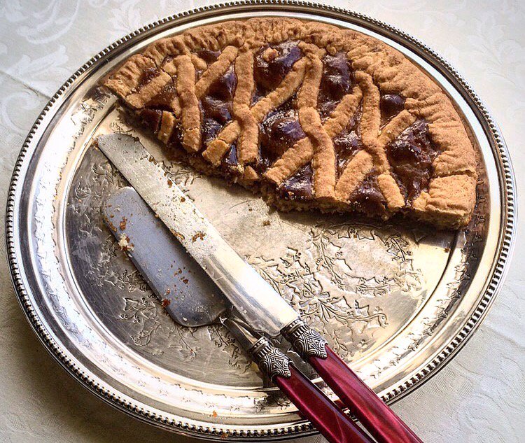 TiniChef's tweet image. Do you know Chestnut Tart, typical Tuscan #dessert? This is the recipe of my mother-in-law bit.ly/1WNoLvk