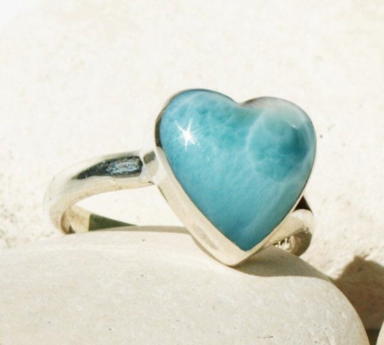 Yu2Xiaogang's tweet photo. Larimar Caribbean Kiss Ring Sterling Silver authentic Azure Blue H… https://t.co/H1VAPW53dI #etsymntt #BlueHeartRing https://t.co/HljdPCqPgS
