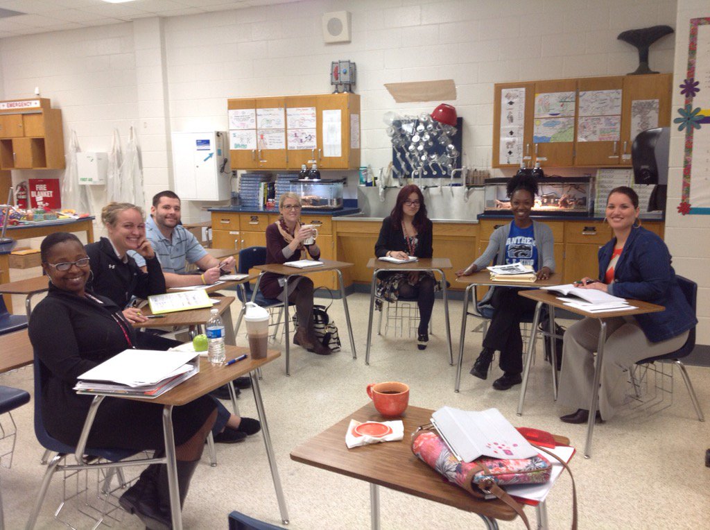 dlkmccl's tweet photo. #sisdcoaches PLC w Bio team. Talking TELPAS, Labs, &amp; CER! https://t.co/NPBQwC48s0