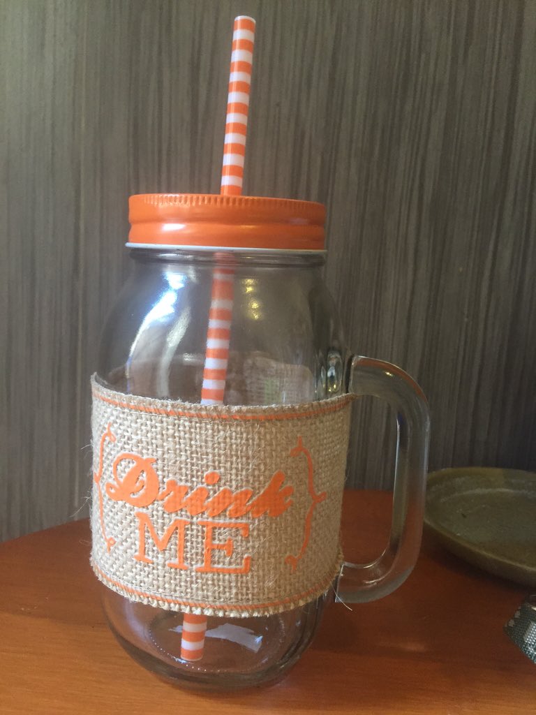 ballmasonjarsmx's tweet photo. 🍃 #DrinkingJars edición limitada, pocas piezas ☘ haz tu pedido quedan pocas piezas https://t.co/ndKbCboELa