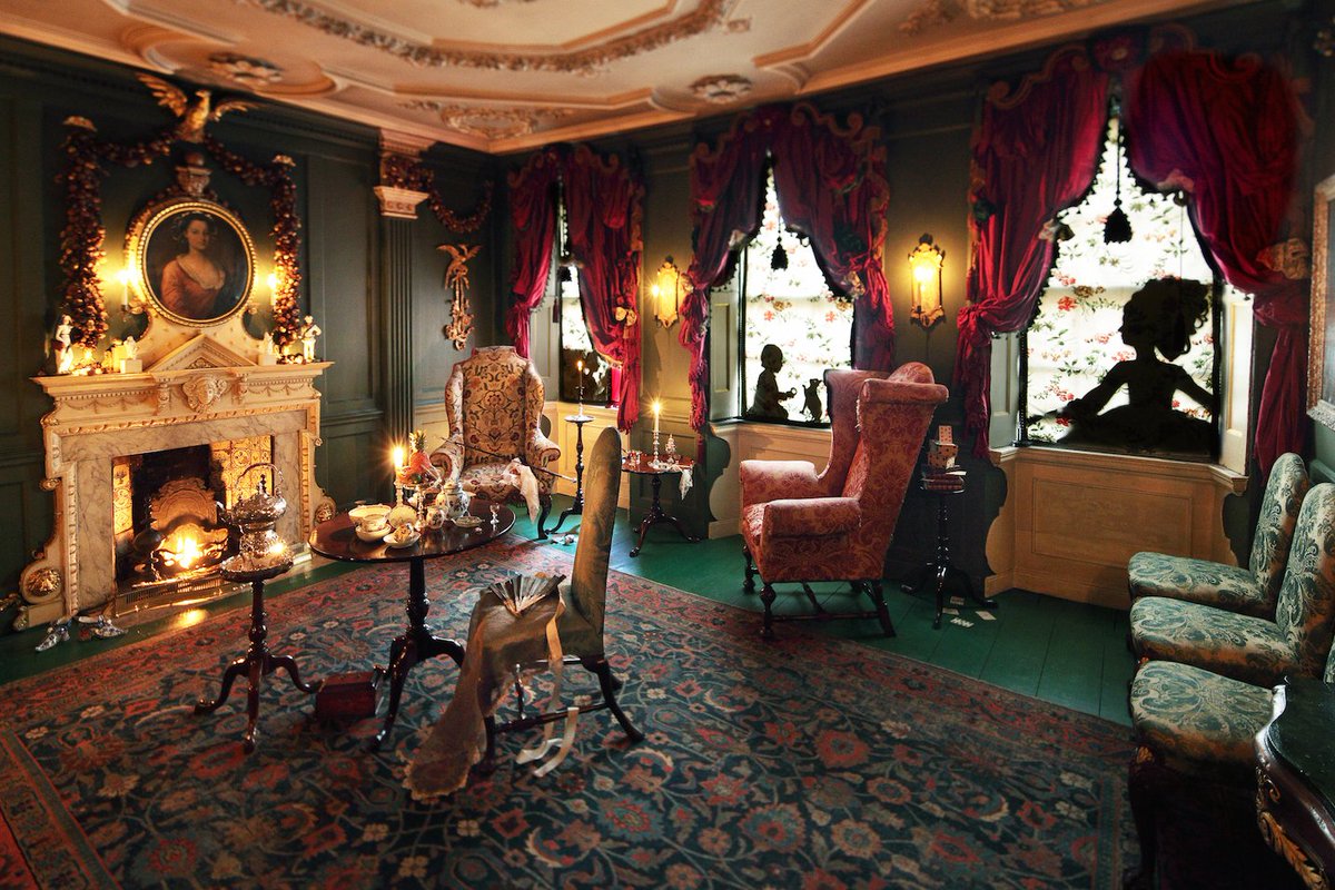 We've got 2 tickets to <a href="/DennisSeversHse/">Dennis Severs' House</a>!#Win RT&amp;Follow ow.ly/Xuz9A #museum #London #freetickets