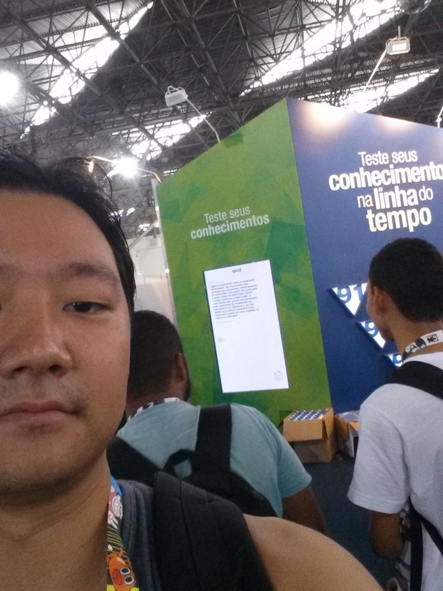 eLcpbr's tweet photo. Eu quero a garrafinha #CPBR9 #ceweb #getceweb https://t.co/1evC05LVO4