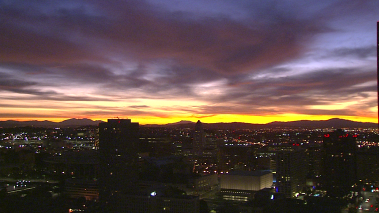 bonnliberte's tweet photo. #GoodMorningFreedon RT @abc7briwinkler: Good Morning LA! Use #abc7eyewitness to share your sunrise shots :) https://t.co/HFzsw4dlvr