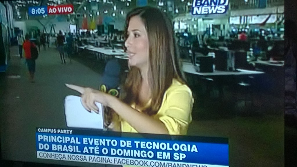 Resultado de imagem para roberta russo apresentadora da band news tv