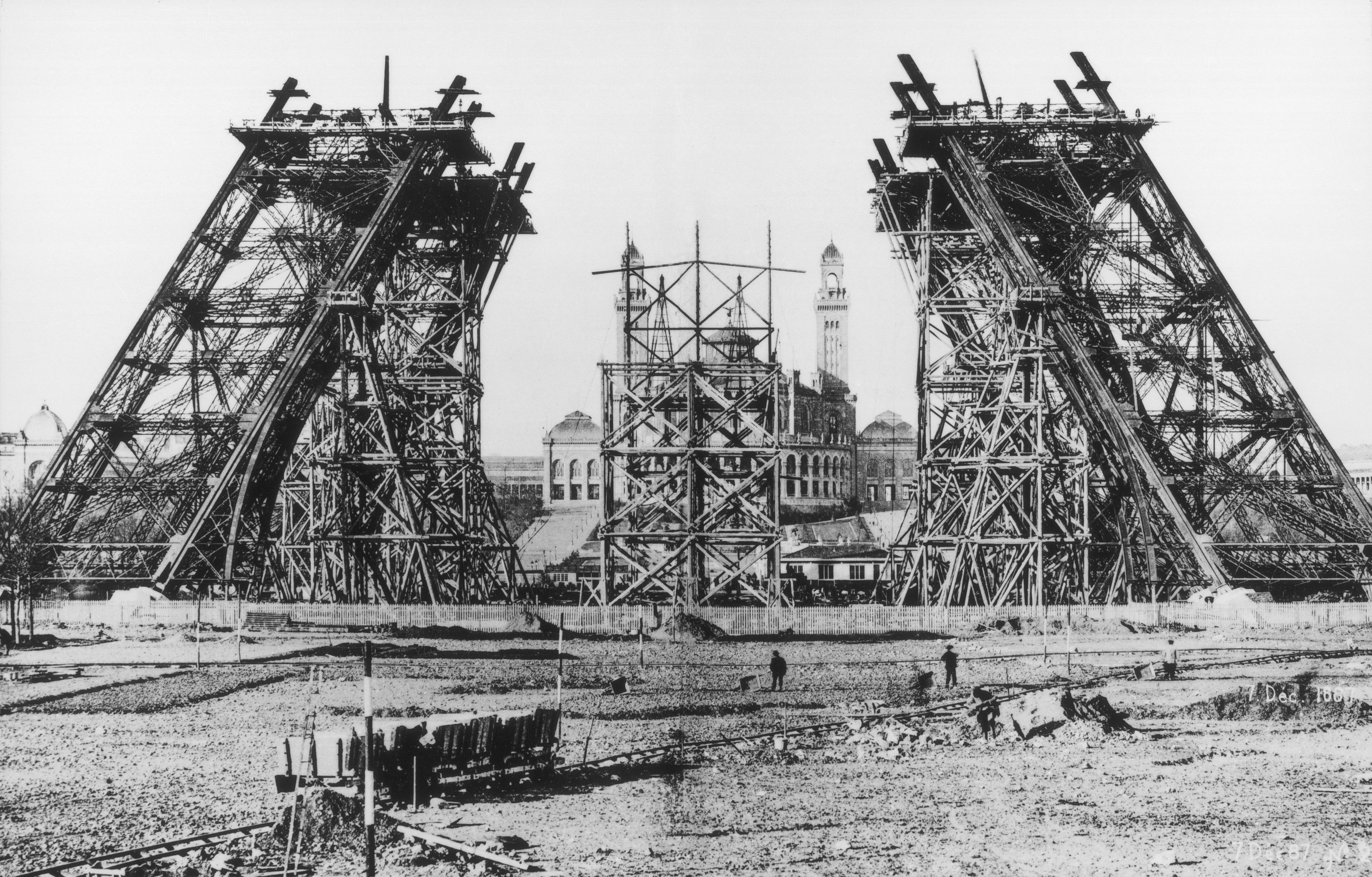 La tour Eiffel on Twitter: 