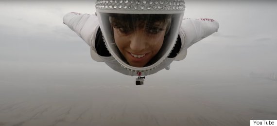 sykose's tweet photo. GoPro Footage Captures Wingsuit Pilot Showing Off Some Insane Skills https://t.co/s1aXCIILQ1 https://t.co/6mdVJOv0EY