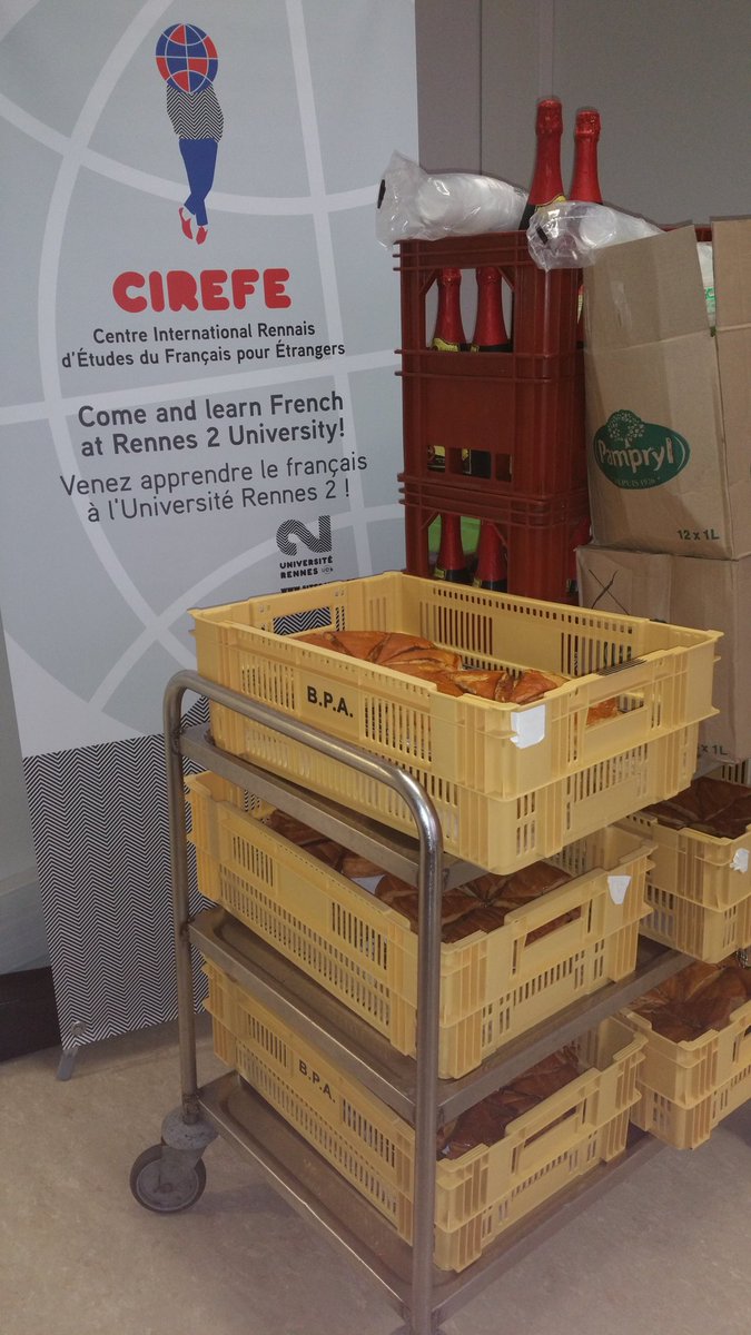 NFatouNdiaye's tweet photo. Pré-rentrée CIREFE avec de bonnes galettes des rois. Qui aura la fève ? 
#Rennes2 #event #CIREFE. https://t.co/gGgAk1Dl0N