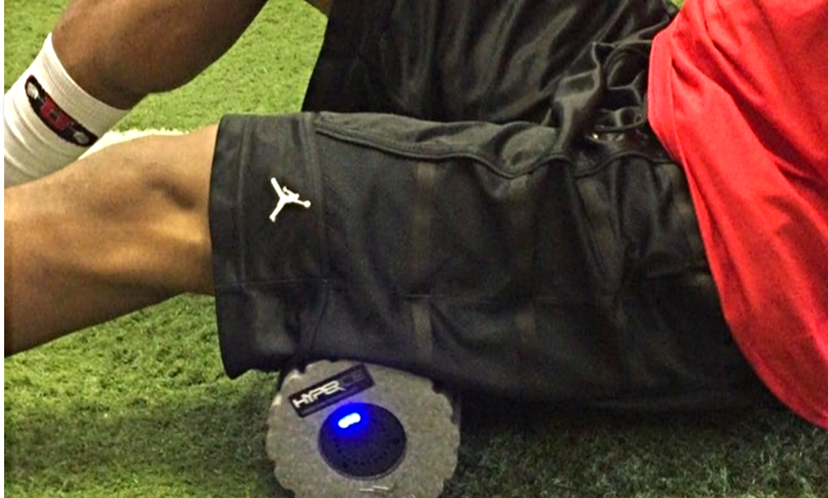 HyperIceBnlx's tweet photo. Gebruik de #Vyper voor een snel herstel na een zware training. VIDEO: https://t.co/xO0dzvPo7m #Hyperice #fitness https://t.co/7W7R2eVAFY