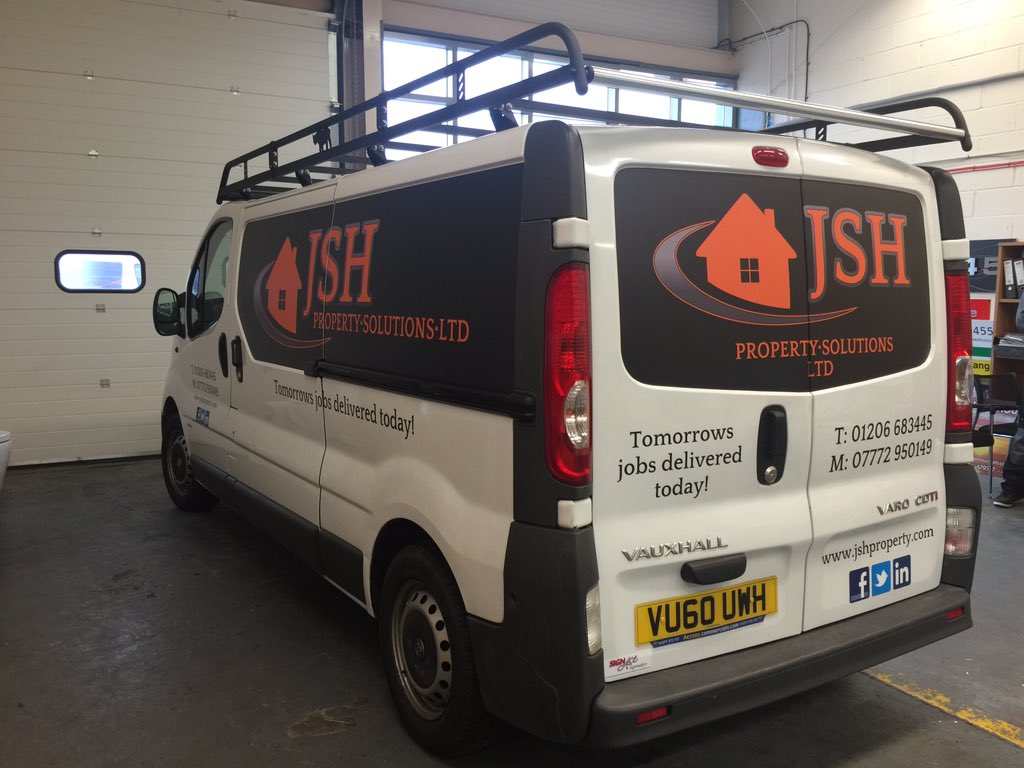 KCSignsUK's tweet image. JSH Van all signed up ready to go @JSH_Pro_Sol_Ltd @SignaceLtd @CFantousi #vehiclelivery #signage #fleet #graphics