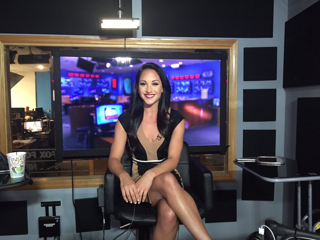 Emily Compagno On Twitter Almost Ready Tune In To Foxandfriends Now