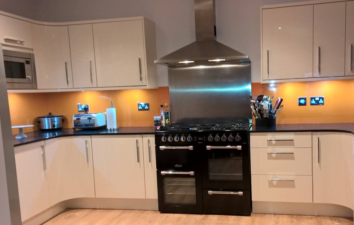 Fibreglassworks's tweet photo. Kitchen splash backs, bespoke made to order. Pick your RAL https://t.co/mkmCuUrusw