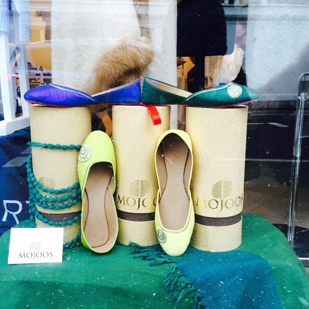 Fight the #midweekblues with some of our blue! We're in Fulham for two more days only! 🌈