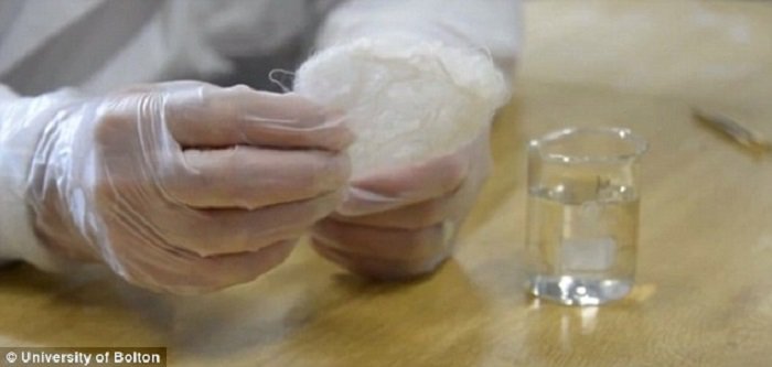 Brtihseno's tweet image. #CrabShell #UK – Crab Shell Bandages To Be Sold In U.K. (VIDEO) – Researchers in… dlvr.it/KKnrll #Science