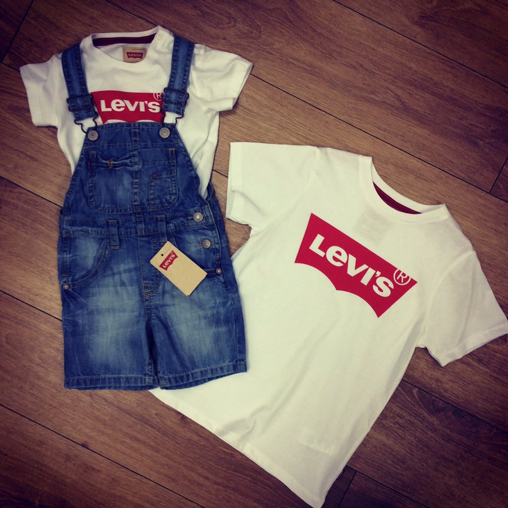 dottielot's tweet photo. Brand new Levi's SS16 instore now! 💙✨ shop in store or online (link in bio) now! #dottielottie #levis #leviskids 👦✨ https://t.co/Ia6bHphXN3