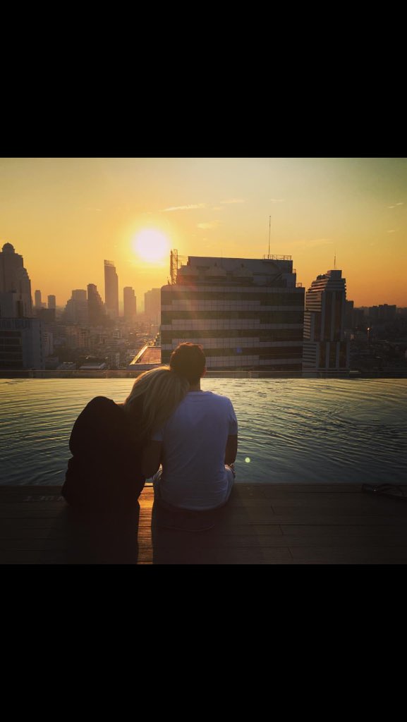 GraceSmithxXx's tweet photo. Incredible first day and night in Bangkok https://t.co/HcxSaILpA5