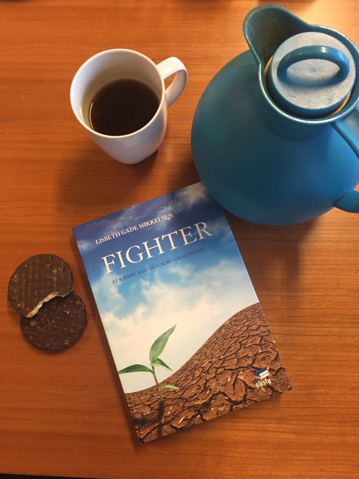 Der bliver holdt siesta her på kontoret med en masse lækre sager. #siesta #welovebooks