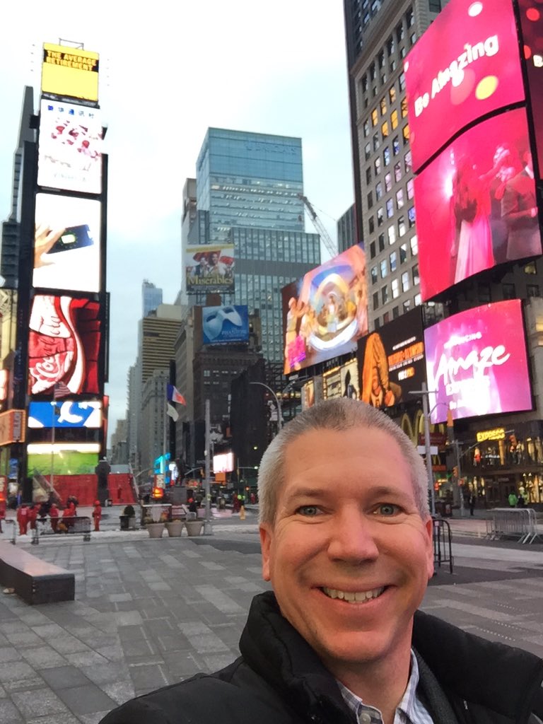 kristianpeter's tweet photo. Good morning #NewYorkCity - it's going to be an amazing day! #ICNY #HomeBuzz https://t.co/STtXpVwfSU