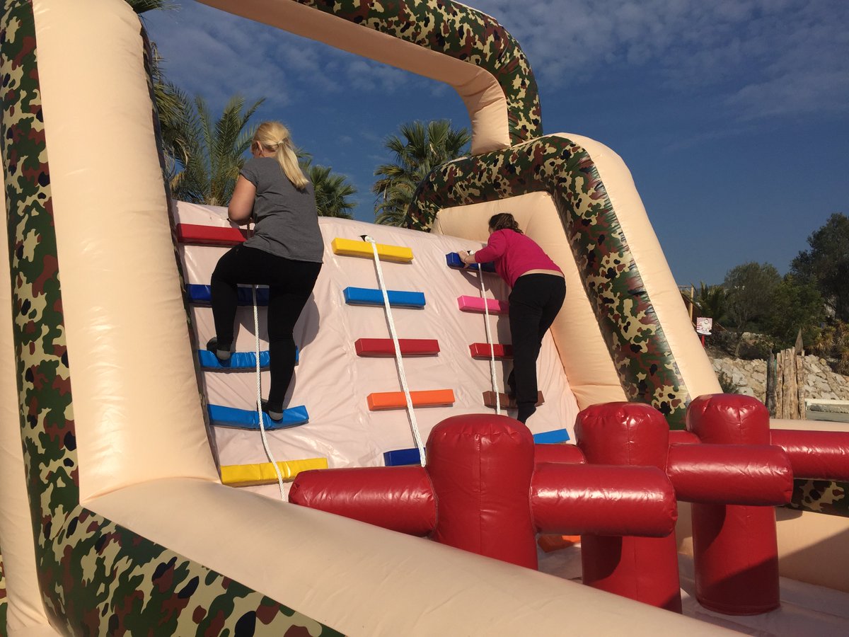 OASitges's tweet photo. #OcioAventuraSitges #HumorAmarillo #Paintball #BubbleSoccer #Barbacoas #Despedidas #Cumpleaños #Sitges https://t.co/3xgkY9wmPg