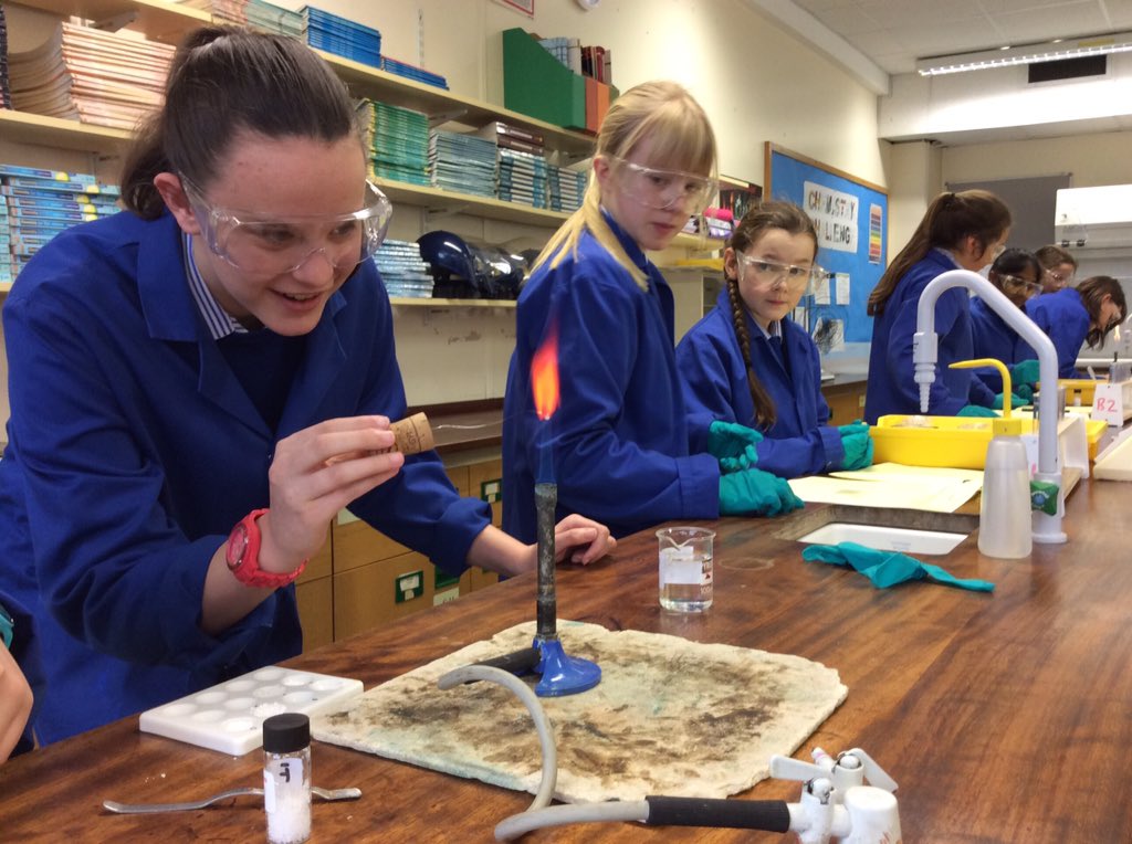 Tormead_Beacon's tweet photo. A new group of 23 Y7-Y9 students test the suspicious  white powder left at the crime scene. #beaconchallenge https://t.co/gTuRkuK2LN