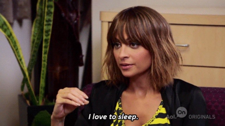 CosmopolitanUK's tweet photo. 16 signs that you love sleep more than people https://t.co/Njb8d5DUtG https://t.co/LmxO2rKJVP