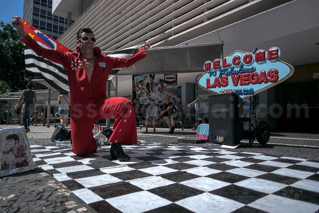 massao's tweet photo. Elvis da Paulista #SP462 #PaulistaAberta
#NX1000 #NX16mm #brasil #brazilian #beautiful #ph… https://t.co/q17e12uUdv https://t.co/fA7NACG8Qz