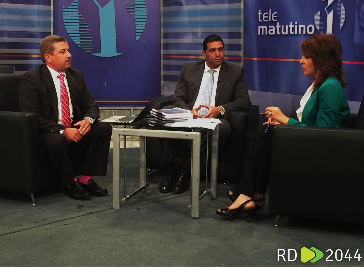 RD_2044's tweet photo. Agradecemos a @ramonn14 y a @moreljacqueline por conversar con nosotros sobre los interesantes detalles de #RD2044. https://t.co/Rq32w1QvEB
