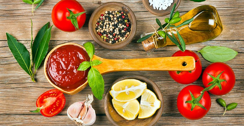 naturallysavvy's tweet image. Simple Homemade Ketchup (No High Fructose Corn Syrup!) shar.es/1hAoH9 #recipe