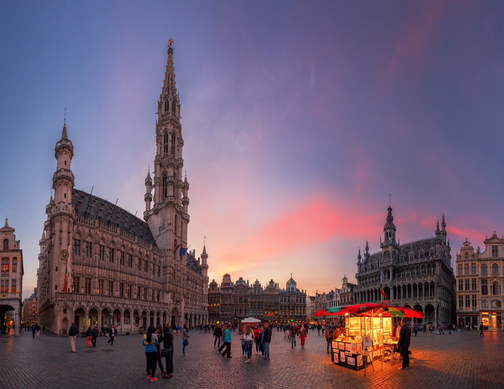 ariadnegoulding's tweet image. Donald Trump: 
'Brussels is a hellhole.' 
Oh really?