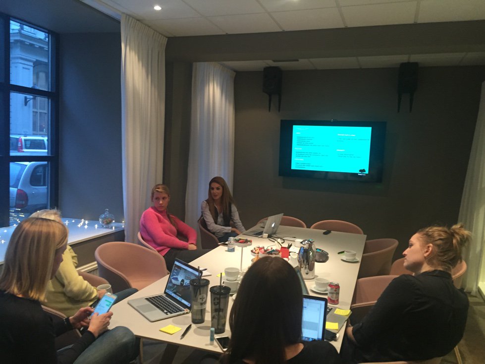 Hello_Display's tweet photo. Vi föreläser om Analys &amp; Optimering och vikten av det i digital marknadsföring för byrån CP+B. Mycket trevligt! https://t.co/X1QE6WWR5n