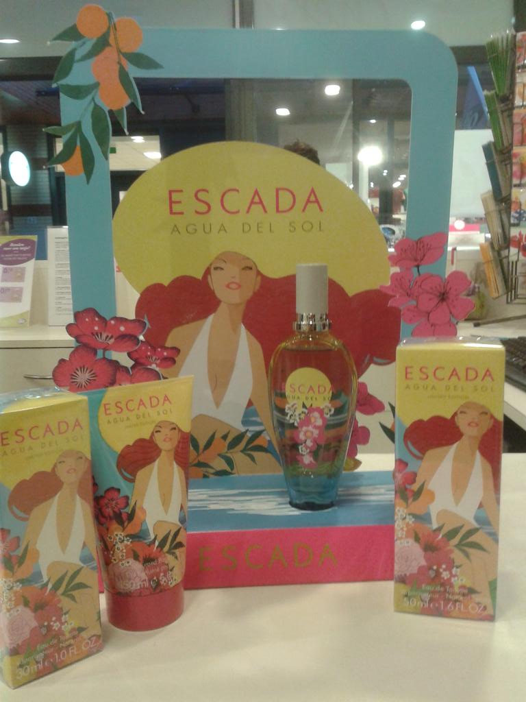 Buiten is het herfst ' maar haal vast de zomer in huis met de nieuwste zoete zomer geur van escada!